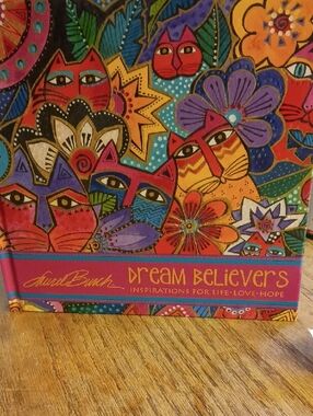 Laurel Burch Multi-colored Artist Portraits with Colorful Artworks EUC